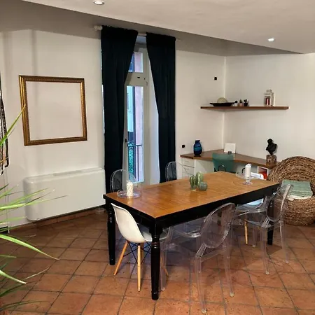 Boutique Trastevere Konukevi Roma